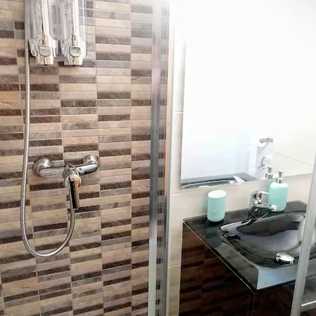 A Pocos Minutos Del Centro Con Parking Gratis En El Edificio Nº Registro Vu-74 Lejlighed Salamanca